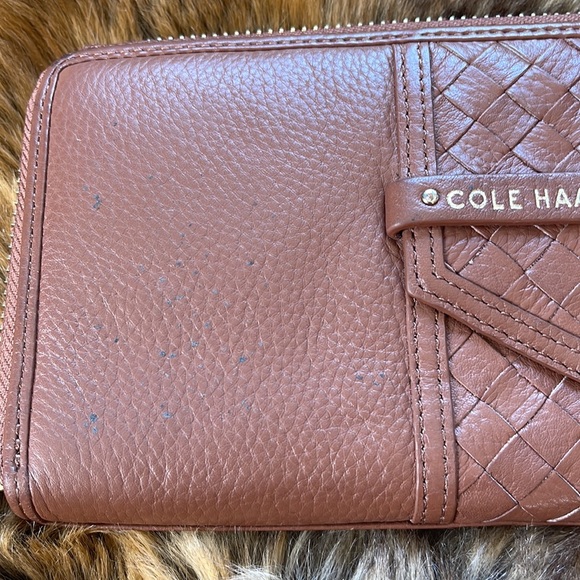 Cole haan wallet - Picture 2 of 9